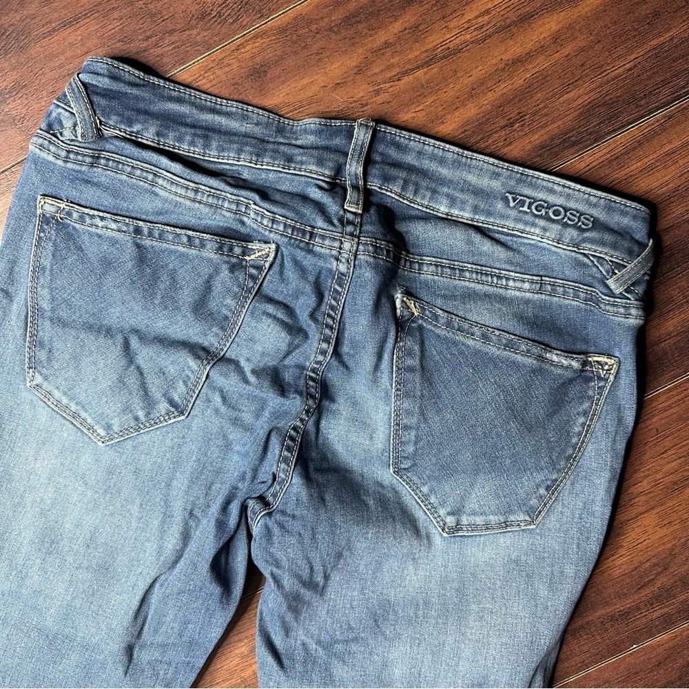 Vigoss Distressed Thompson Tomboy Boyfriend Jeans - Picture 3 of 7